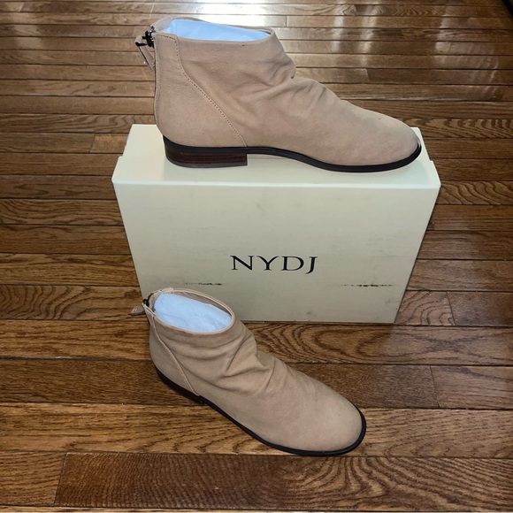 NYDJ Cailian Scrunch Bootie Saddle Tan Women’s Size 8 Slouchy Silhouette - Picture 1 of 9